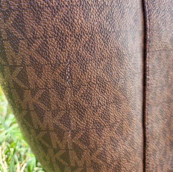 Michael Kors handbag and wristlet wallet set - Picture 6 of 13